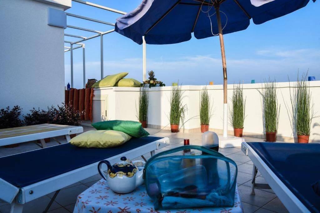 Appartement La Terrazza Di Alcino à Torre Canne Extérieur photo
